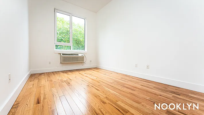 Rented by Nooklyn NYC LLC | media 46