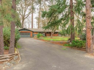 330 Westwood Dr, Grants Pass, OR 97527
