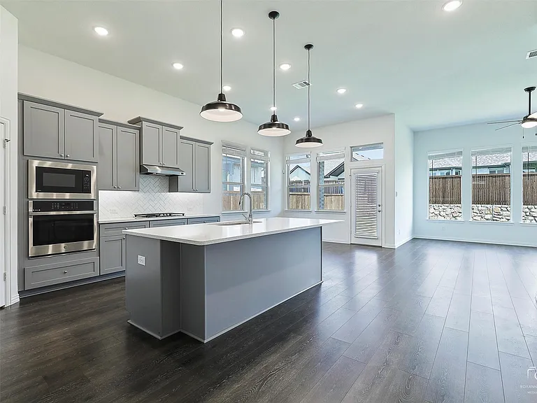 3011 Hobbs Ln — Photo 26