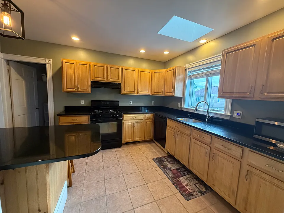 9 Cushman Rd #2