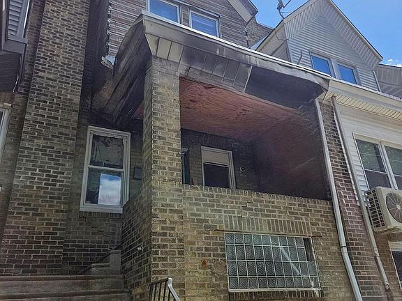 5th image of 4613 Vista St