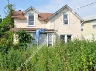 26221 Hungry Harbor Rd, Rosedale, NY 11422