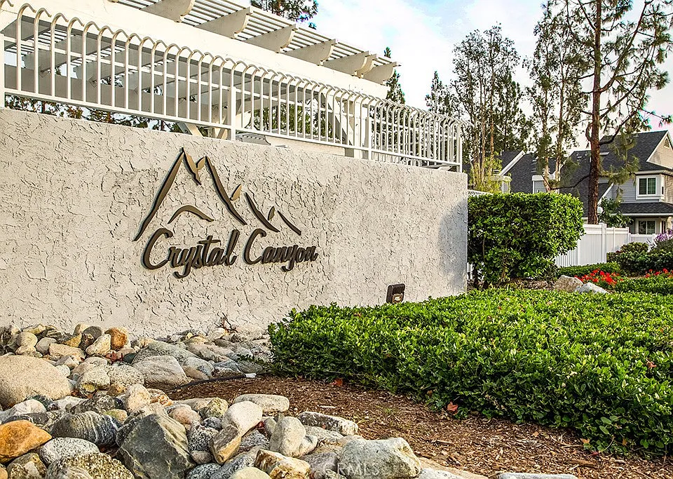 260 Evergreen Ct
