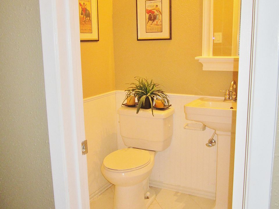 1st image of 9239 Golden Sunshine Dr