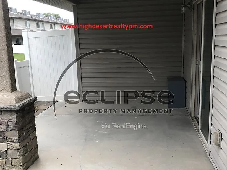 2463 1/2 Theresea Ln — Photo 6
