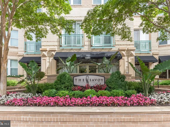 12000 Market St APT 226, Reston, VA 20190