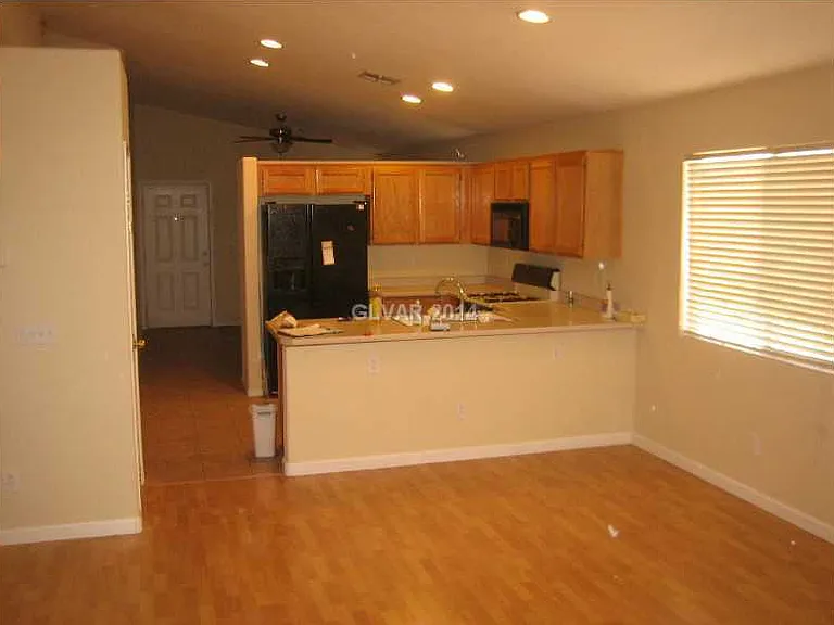 9013 Crooked Shell Ave — Photo 2