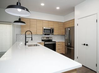 The Thomas, Studio City, CA 91604