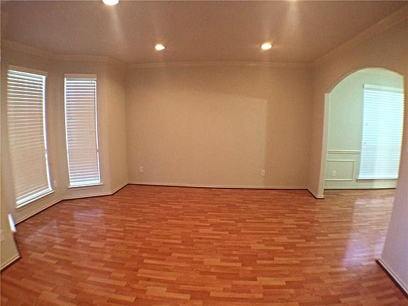 2nd image of 3809 Sagewood Ct