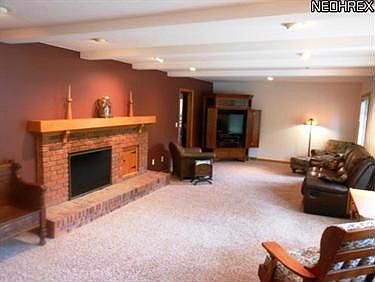 5th image of 8056 Amber Ln