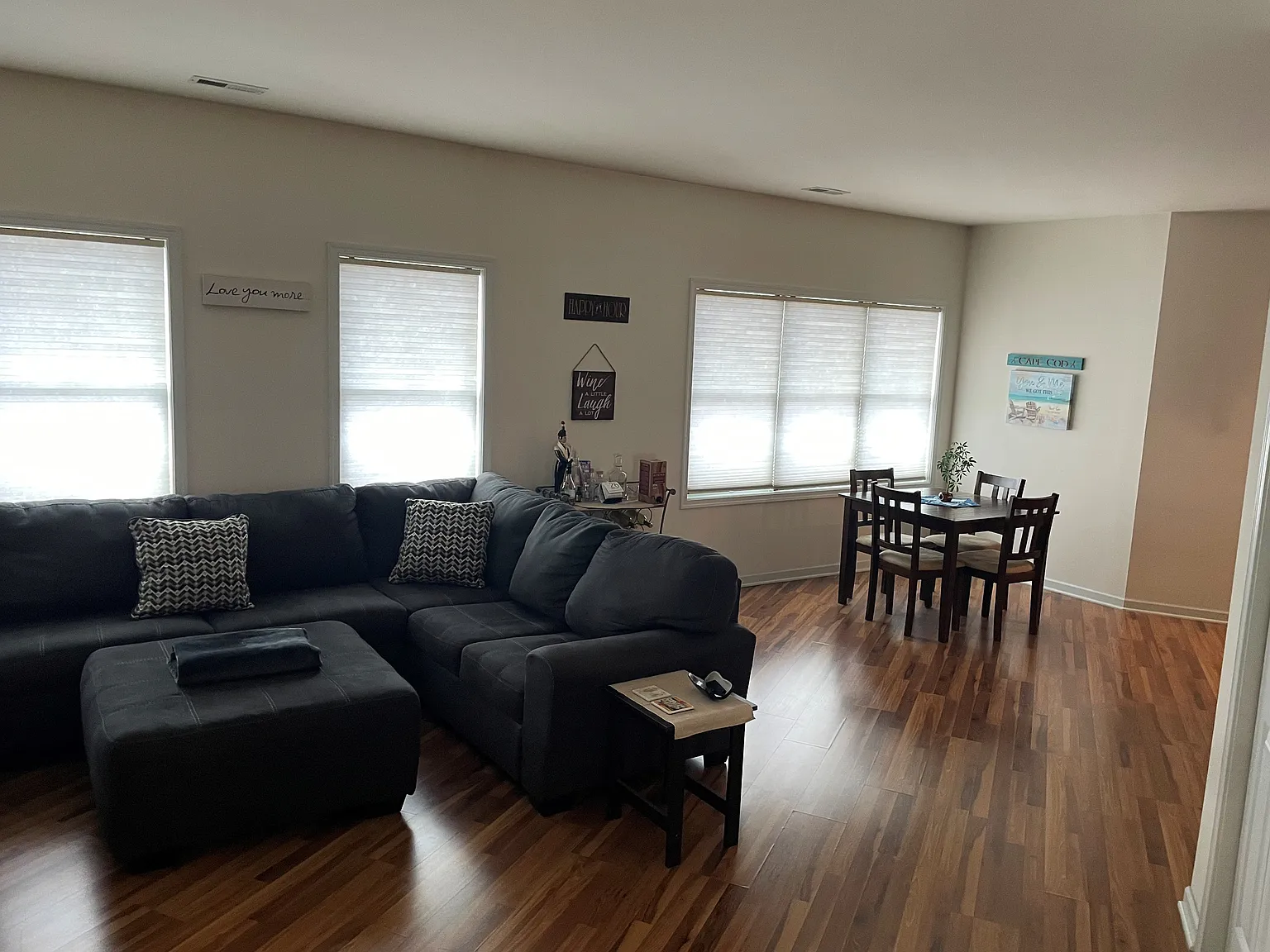 1 bed, 1.5 bath, 1190 sqft, $1,495 — Photo 4