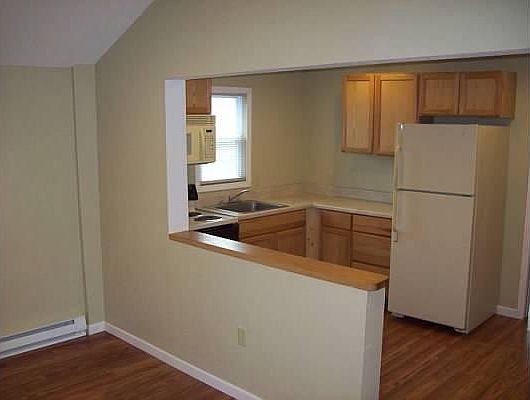 2nd image of 100 3rd St
