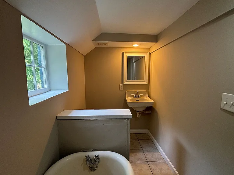 975 Old Charlotte Rd — Photo 31