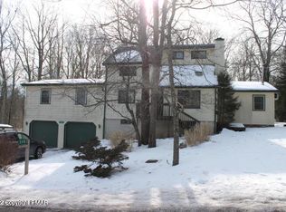 340 Paxinos Dr, Pocono Lake, PA 18347