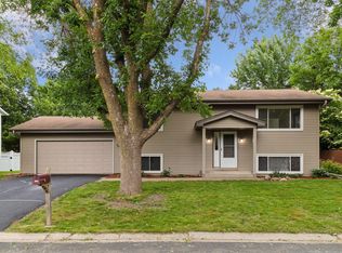 156 Carver Sq, Waconia, MN 55387