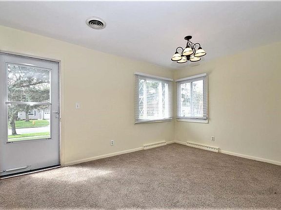 3rd image of 6707 Solon Blvd