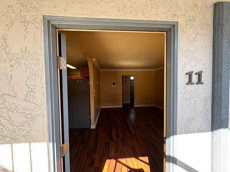 1450 Iris Ave #11 — Photo 16