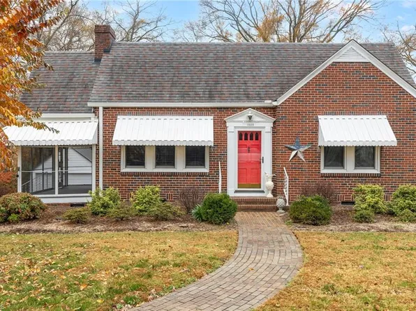 1222 E Meadow Rd, Eden, NC 27288