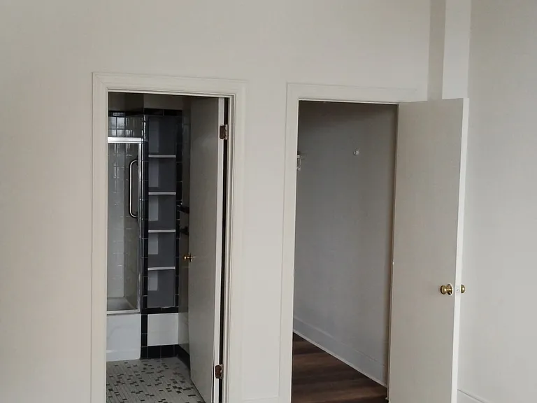 1 E Chase St #511 — Photo 22