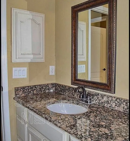 14016 Rainbow Point Dr — Photo 32