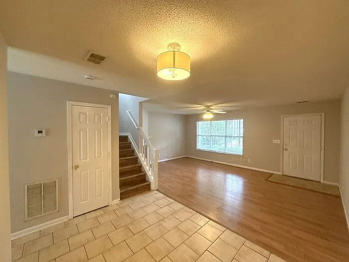747 Mountainwater Dr — Photo 5