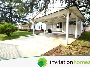 13903 Gilmore St, Van Nuys, CA 91401