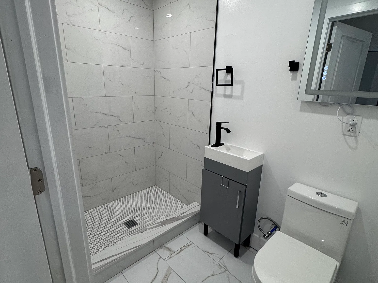 3 bed, $2,800 — Photo 2
