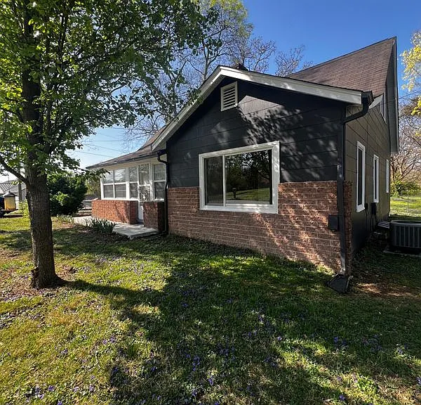 1801 Woodson Dr — Photo 10