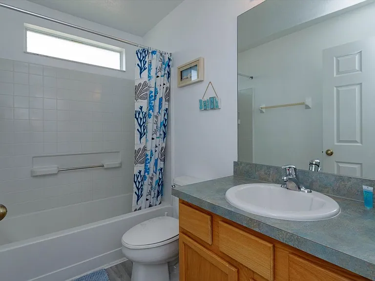 2628 Hemingway Ave — Photo 13