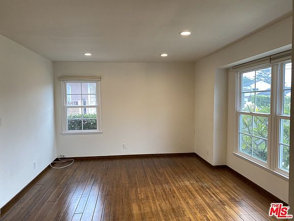 5th image of 12731 Rose Ave