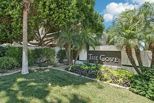 The Cove Apartments Photo 1