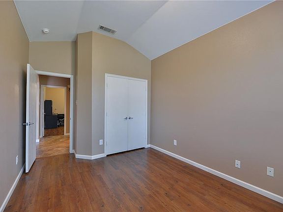 2nd image of 1100 Blackburn Dr