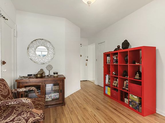 4th image of 640 W 231st St APT 4F