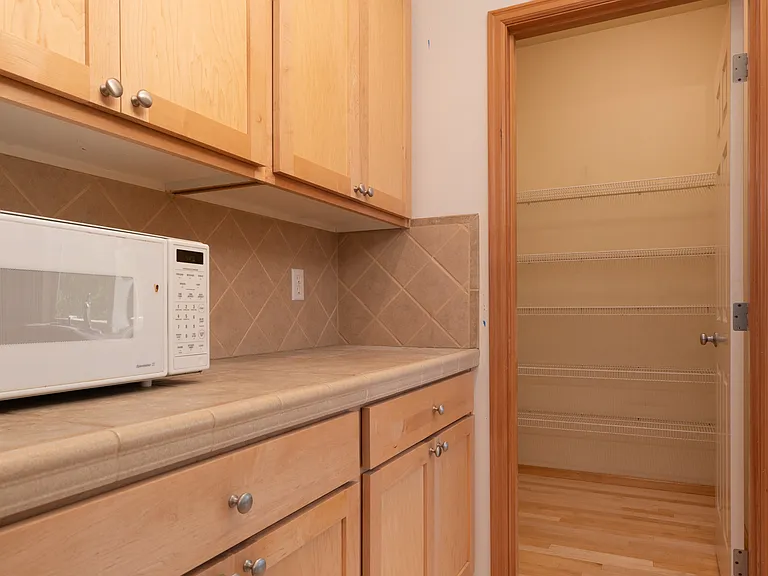 9448 S 196th Pl — Photo 16