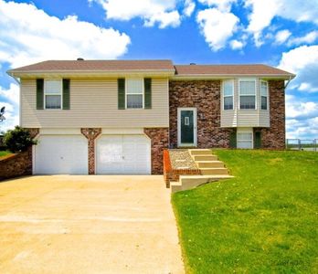 733 Kathy Ln, Jefferson City, MO, 65109