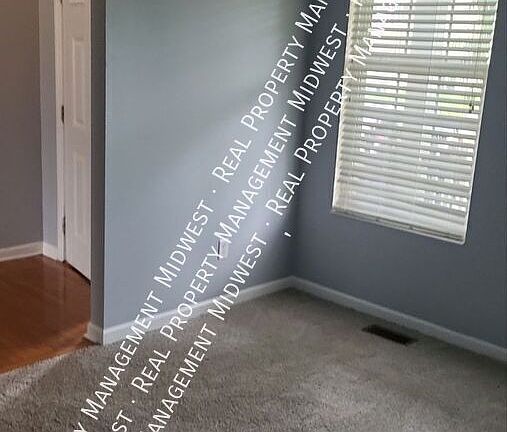 3rd image of 716 Cleary Dr