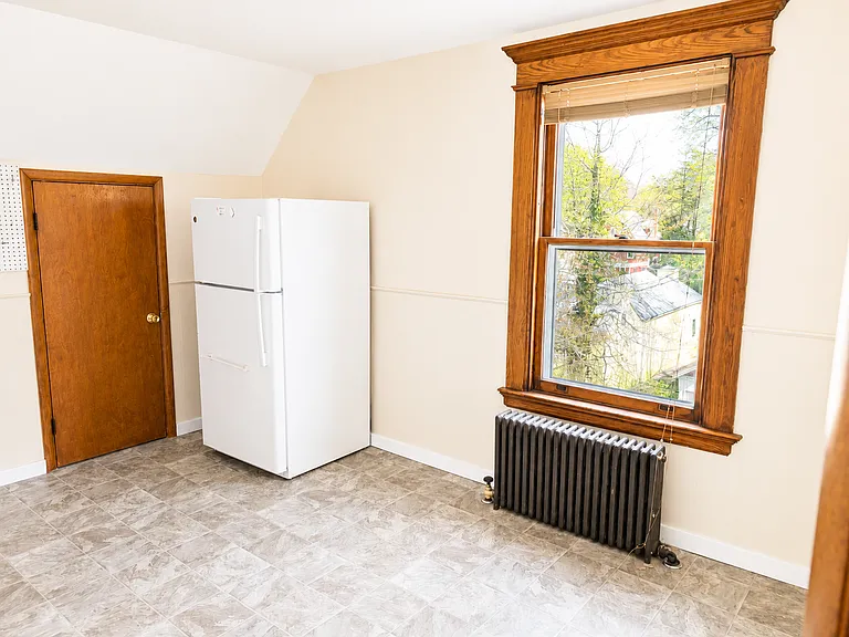 537 Whitney Ave #3 — Photo 10