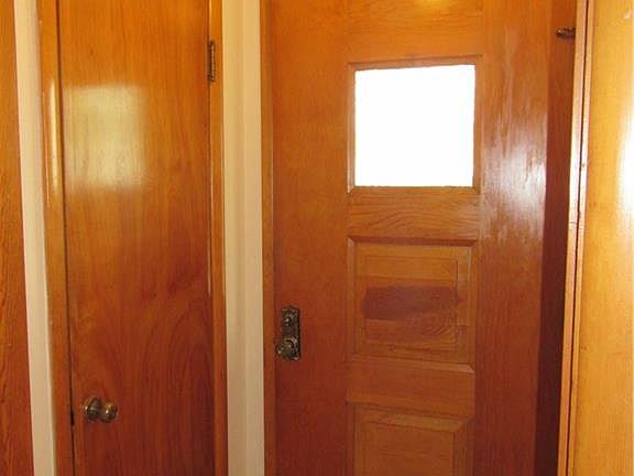 4th image of 289 Moore Ave