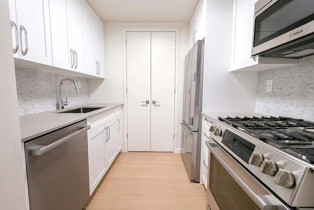 180 West 20th Street — Photo 4
