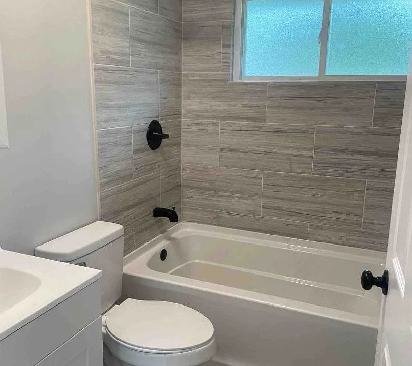 122 Atwood Pl