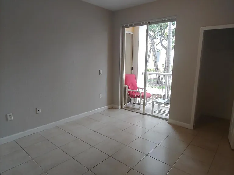 2108 Shoma Dr — Photo 16