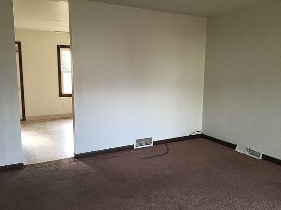 2nd image of 516 Harper St