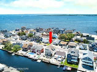 18 Point Rd, Toms River, NJ 08753