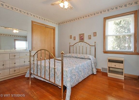 5th image of 6021 N Nassau Ave