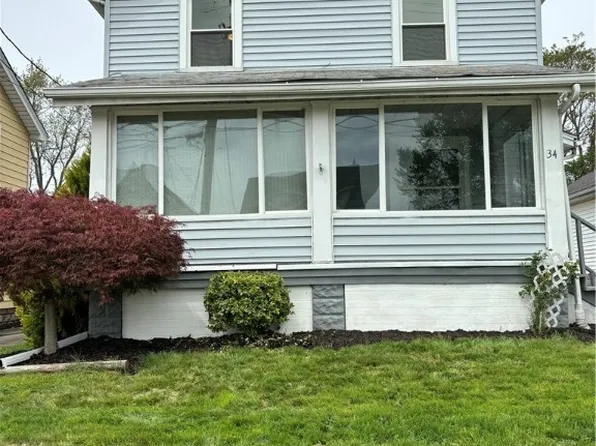 34 Townsend Ave, Girard, OH 44420