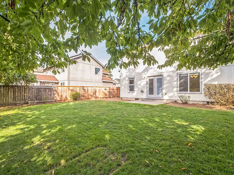 3114 SE Tumblestone Dr — Photo 5