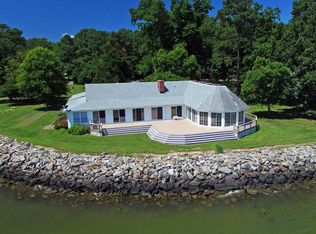 306 Bay Quarter Dr, Heathsville, VA 22473