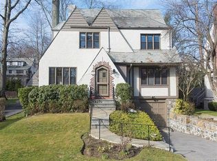 281 Rockingstone Ave, Larchmont, NY 10538