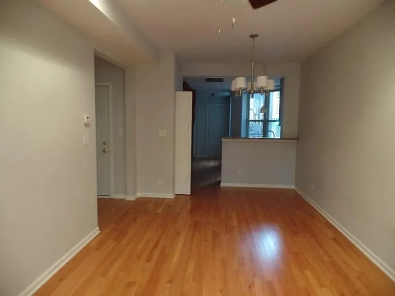 4709 N Lawndale Ave #1W — Photo 9