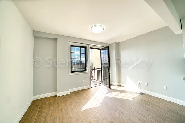 Rented by Sterling Realty Solution Inc | media 4